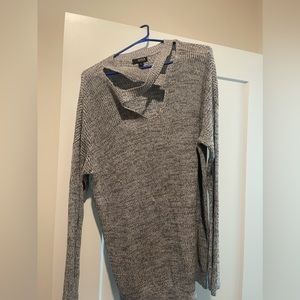 Grey sweater with cross neck